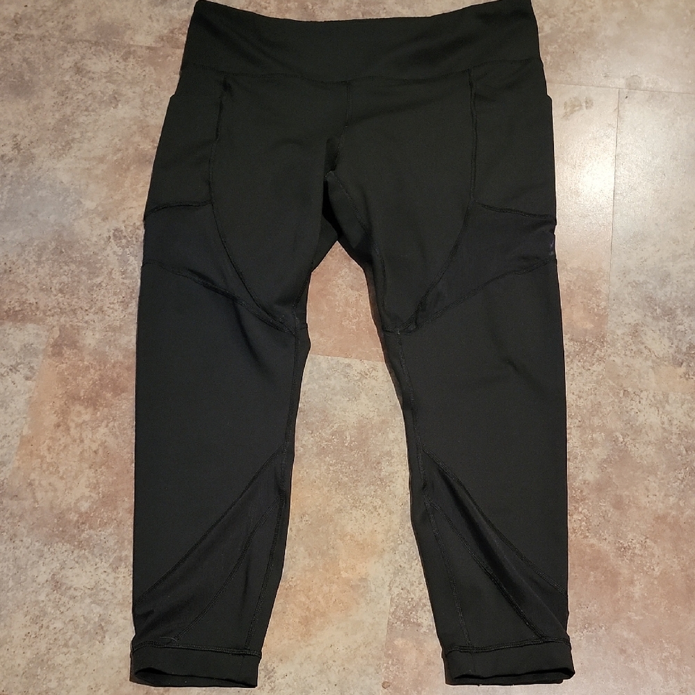 Sleek Black Women's Leggings
